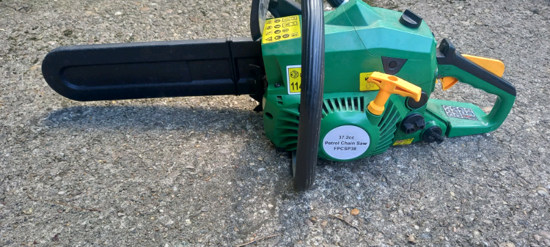 Petrol chainsaw | in Hucknall 